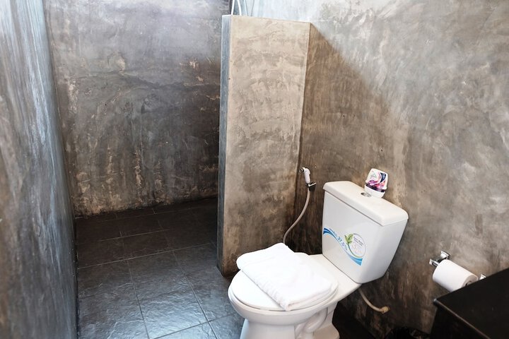 Room 10 of 21