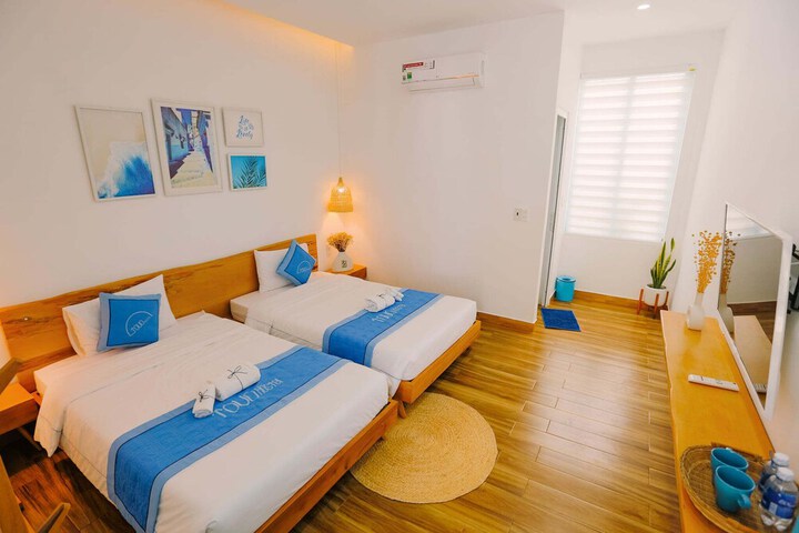 Room 9 of 24