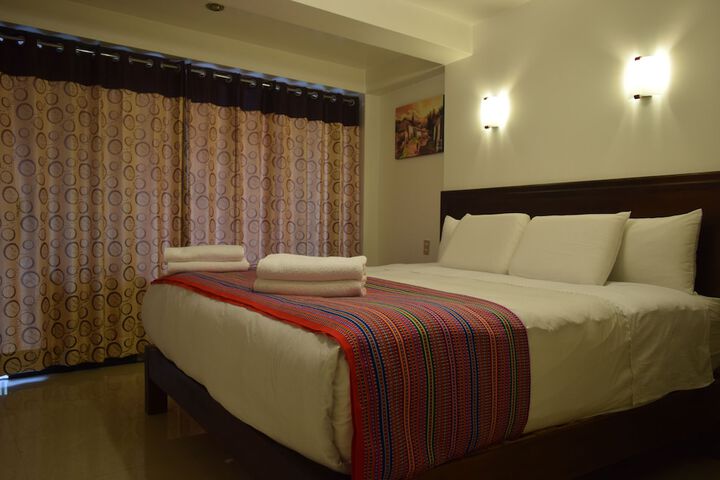 Room 10 of 37