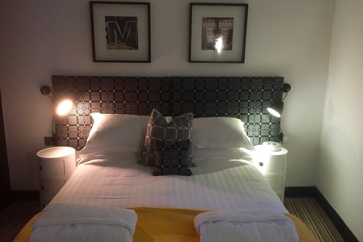 Room 3 of 25