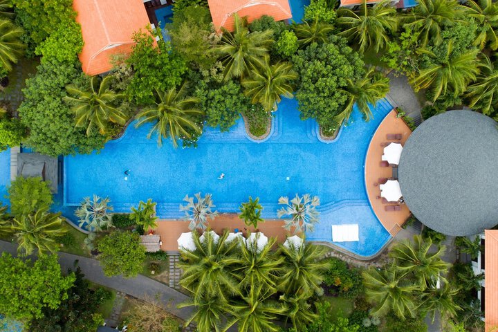 Pool 118 of 209