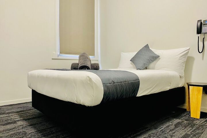 Room 7 of 52
