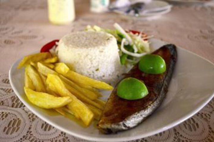 Dining 20 of 48