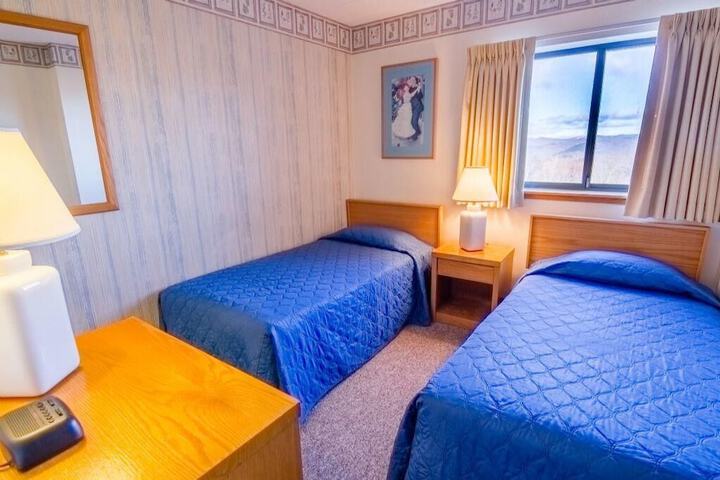 Room 4 of 58