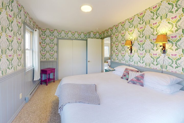 Room 20 of 107