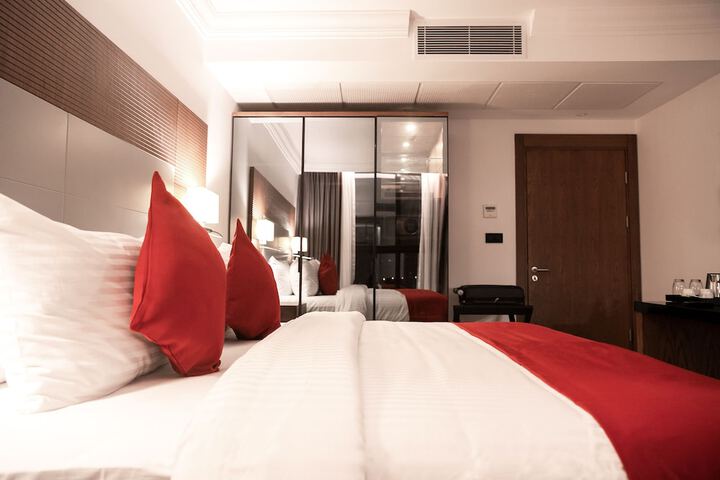 Room 22 of 117