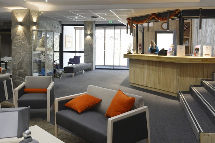 Guest Lobby