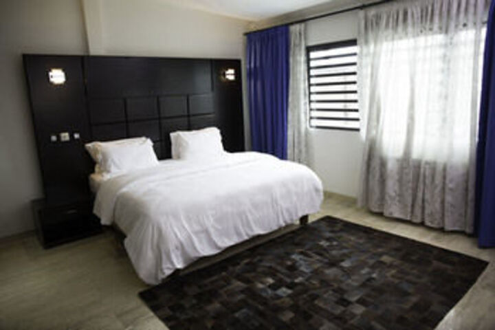 Room 14 of 26