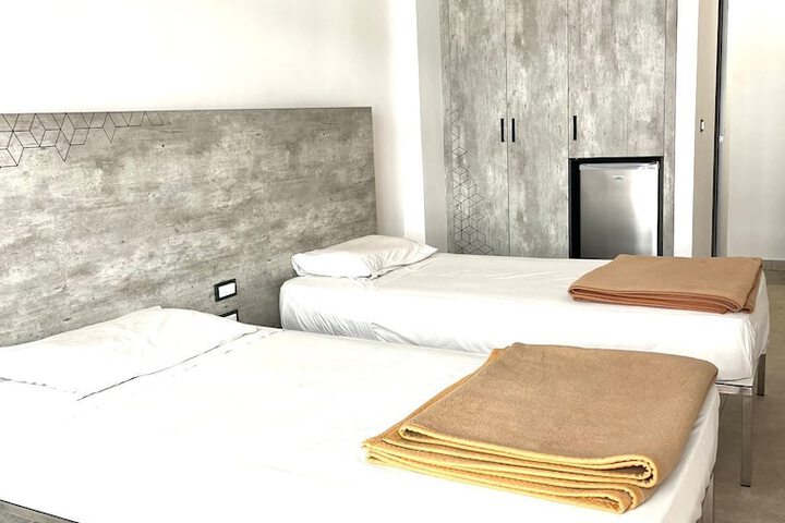 Room 17 of 31
