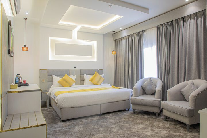 Room 5 of 43