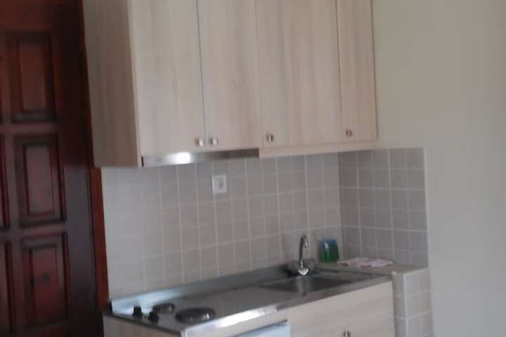 Room 10 of 49