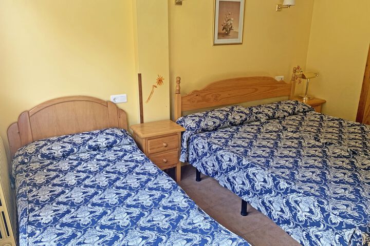 Room 8 of 36