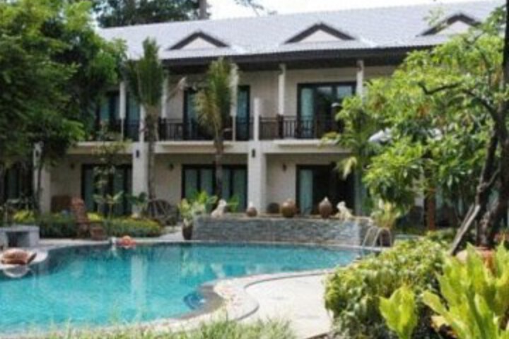 Holiday Villa Hotel