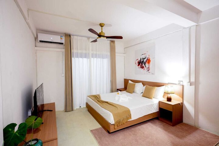 Room 4 of 21