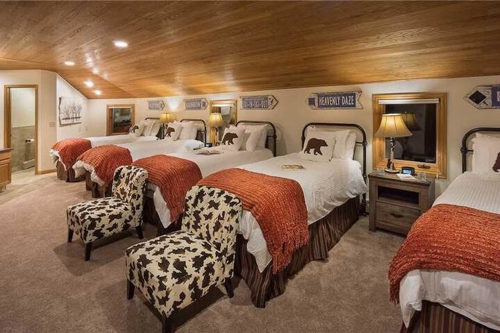 Room 9 of 25