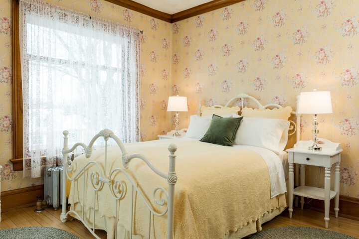 Room 8 of 53