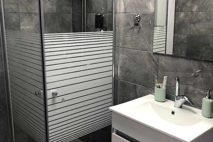 Room 108 of 140