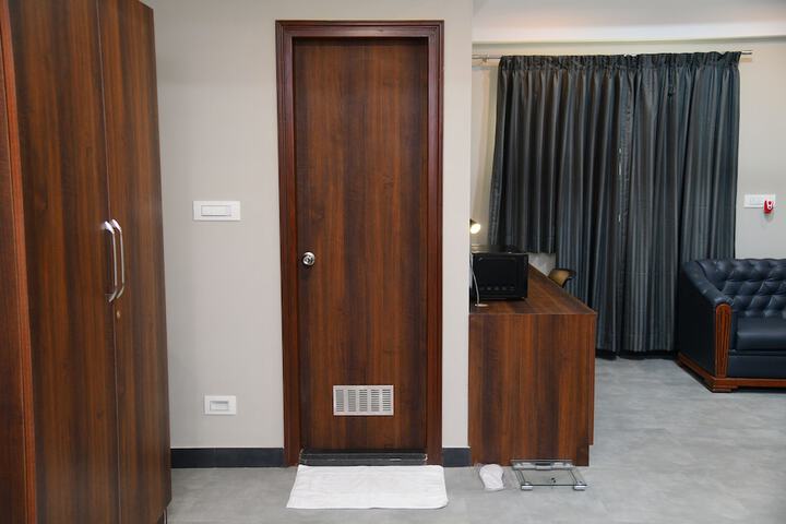 Room 26 of 34