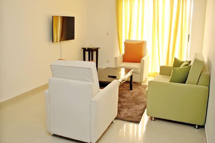 Room 12 of 17
