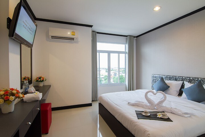 Room 4 of 43