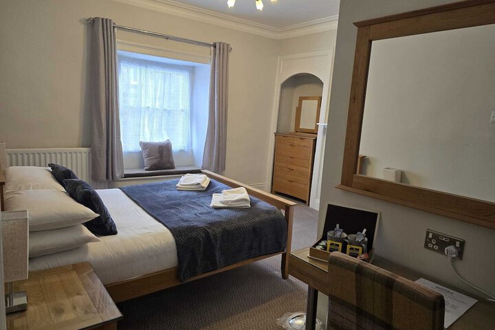 Room 30 of 46