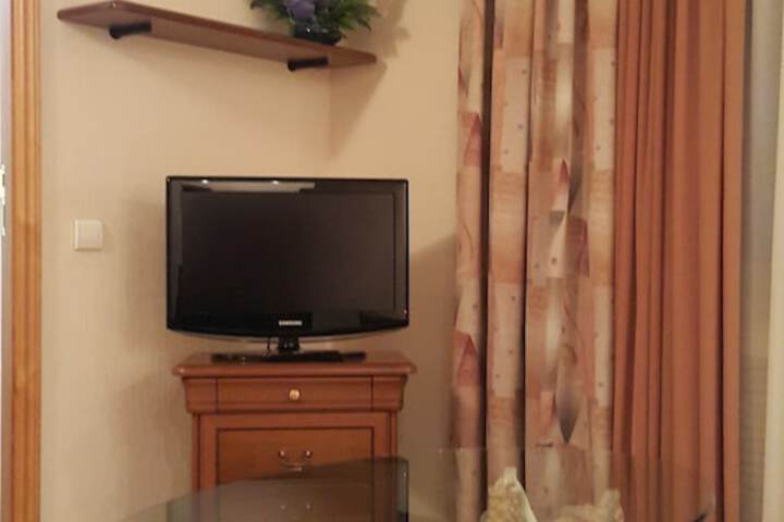 Room 16 of 107