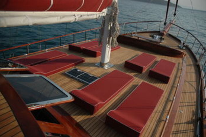 Sundeck 15 of 15