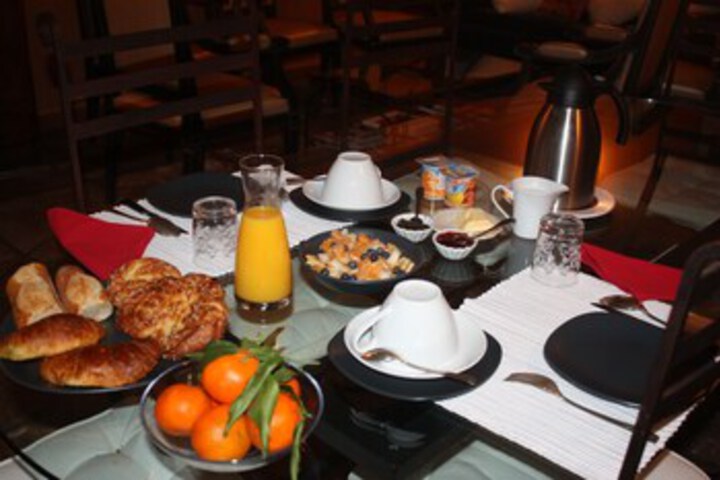 Breakfast/Coffee Service 11 of 26