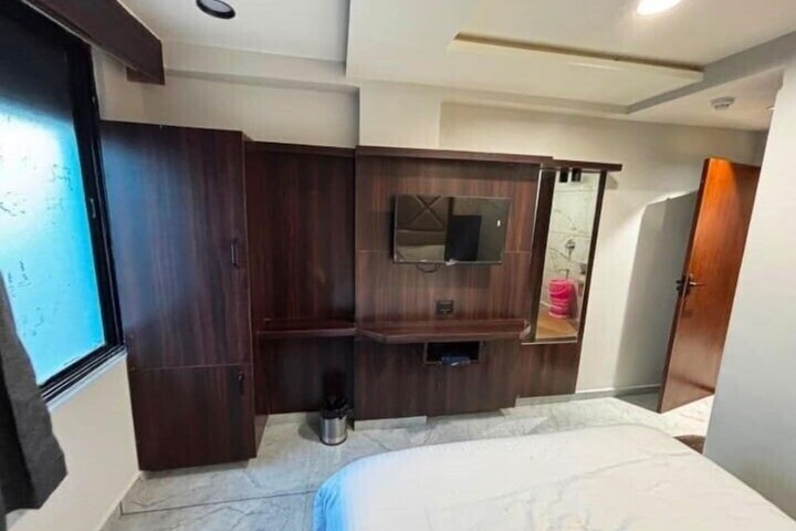 Room 19 of 51