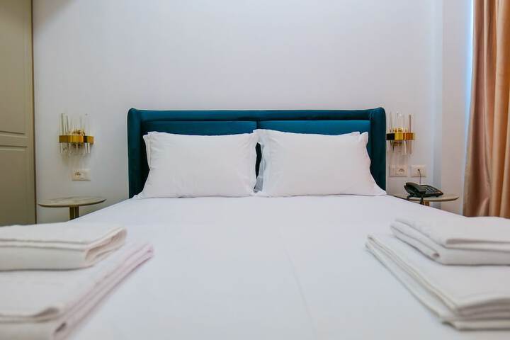 Room 62 of 102