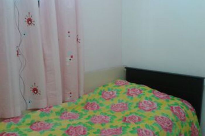 Room 7 of 25