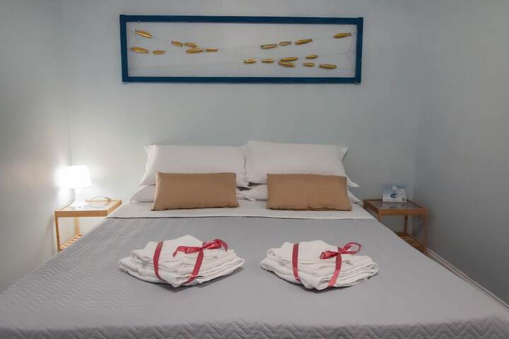 Room 10 of 48