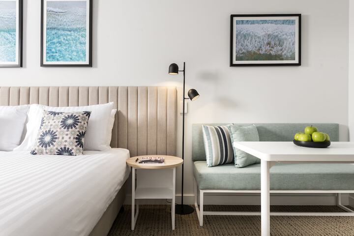 Room 4 of 44
