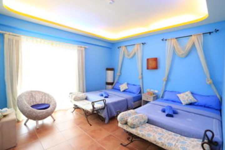 Room 10 of 24