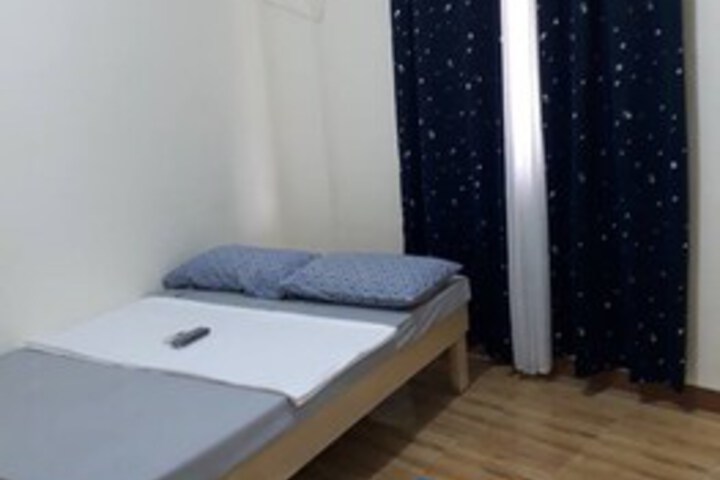 Room 16 of 21