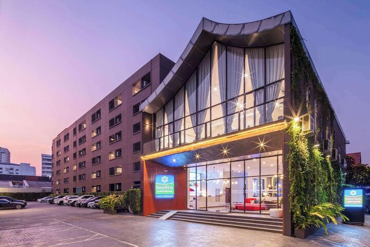 Hotel 94 of 96