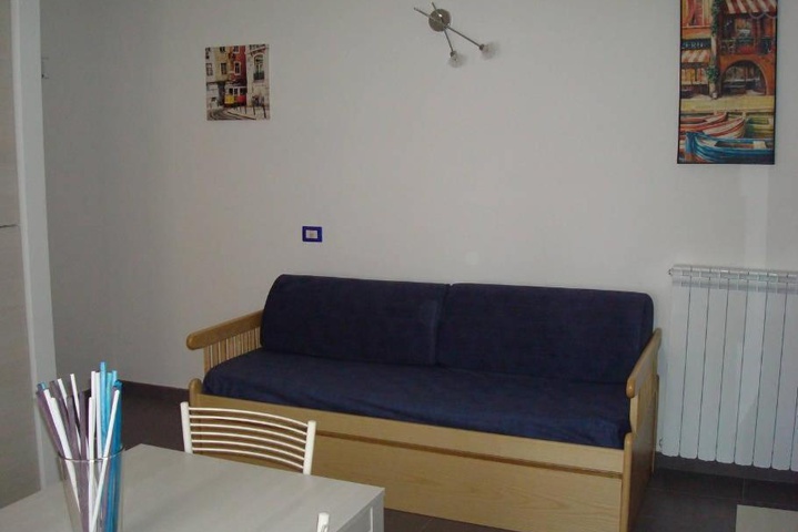 Room 8 of 10