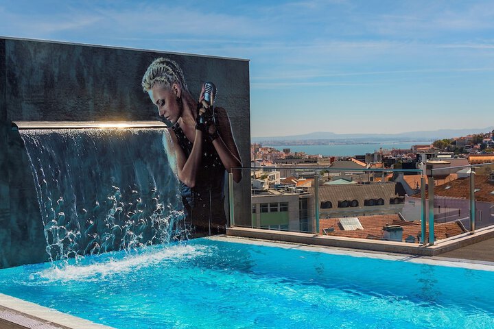 Pool Hotel