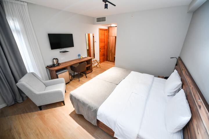 Room 13 of 60