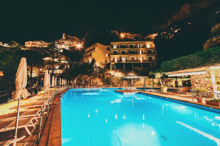 Pool 42 of 68