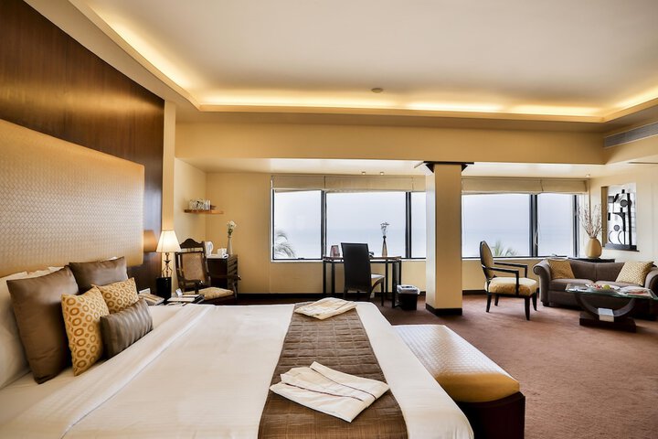 Room 28 of 170