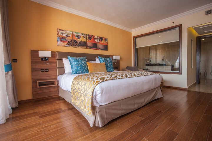 Room 19 of 183