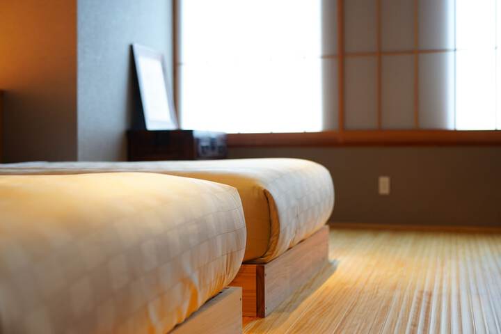 Room 10 of 70