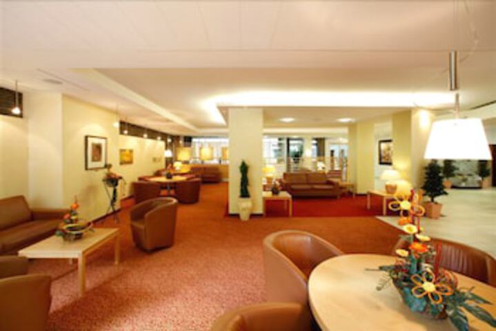 Hotel Suite Photo