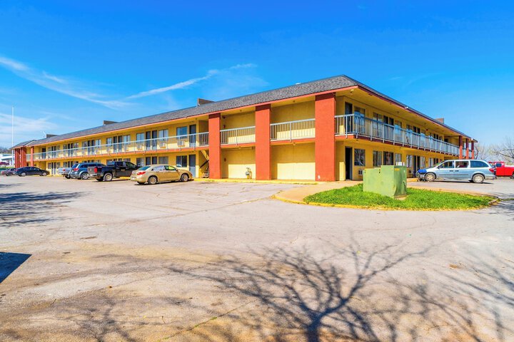 Hotel 115 of 120