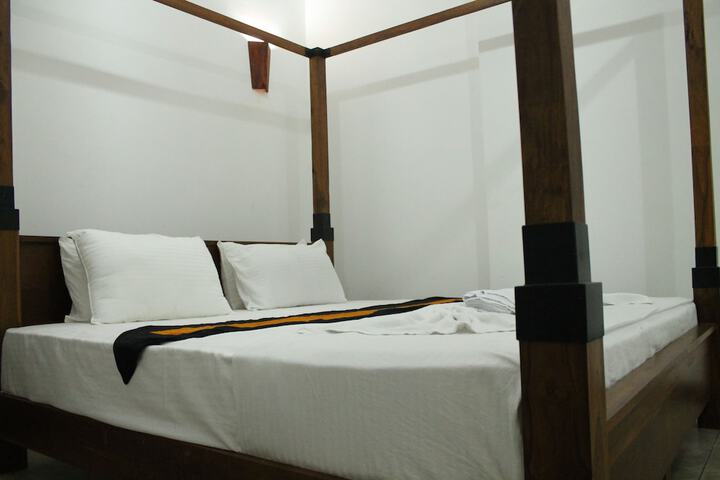 Room 16 of 55