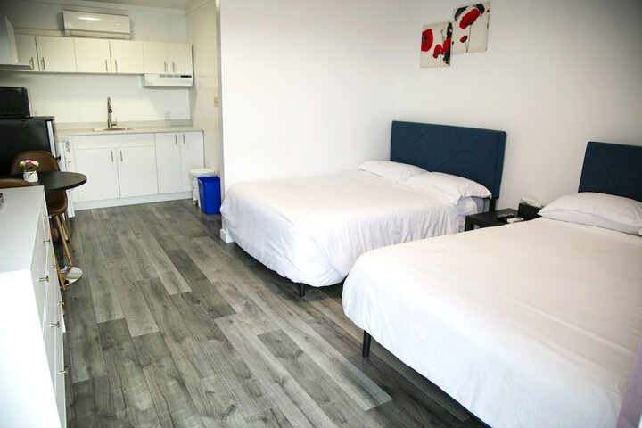 Room 10 of 40