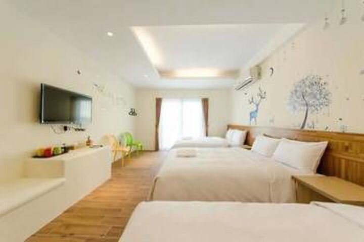 Room 16 of 21
