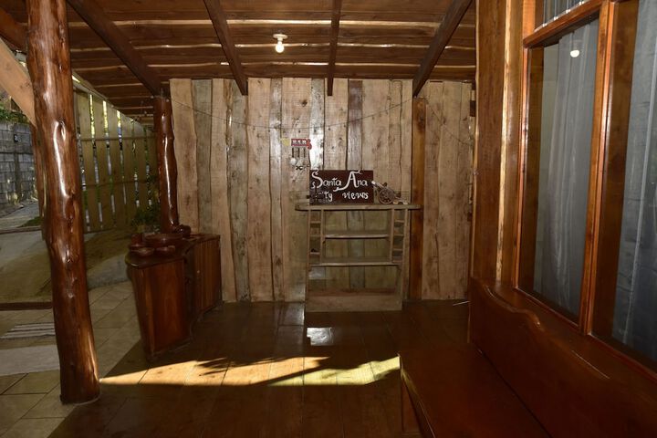 Room 16 of 32