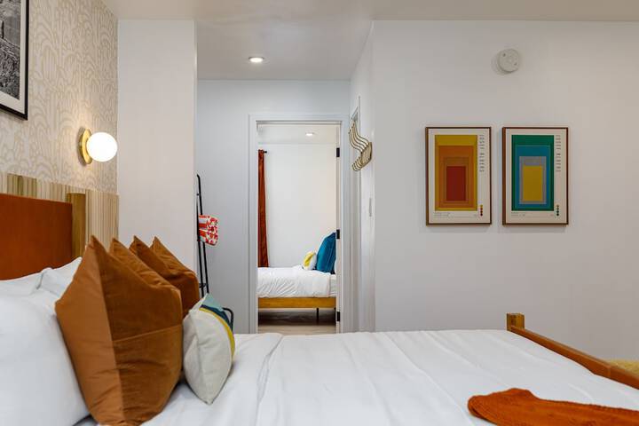 Room 43 of 105